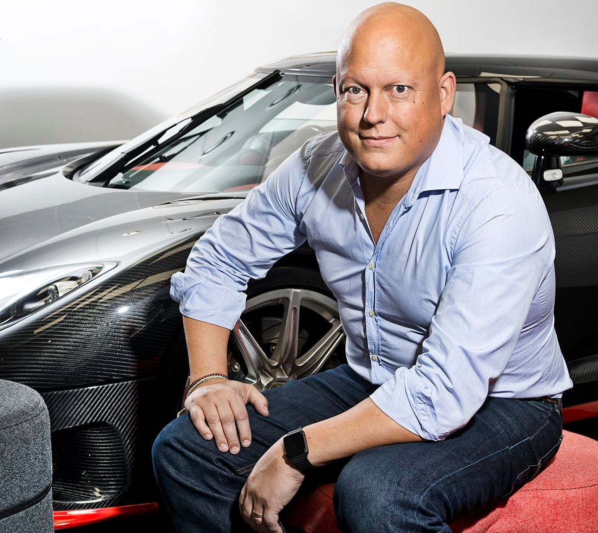 Por que a Koenigsegg resiste à eletrificação dos hipercarros?