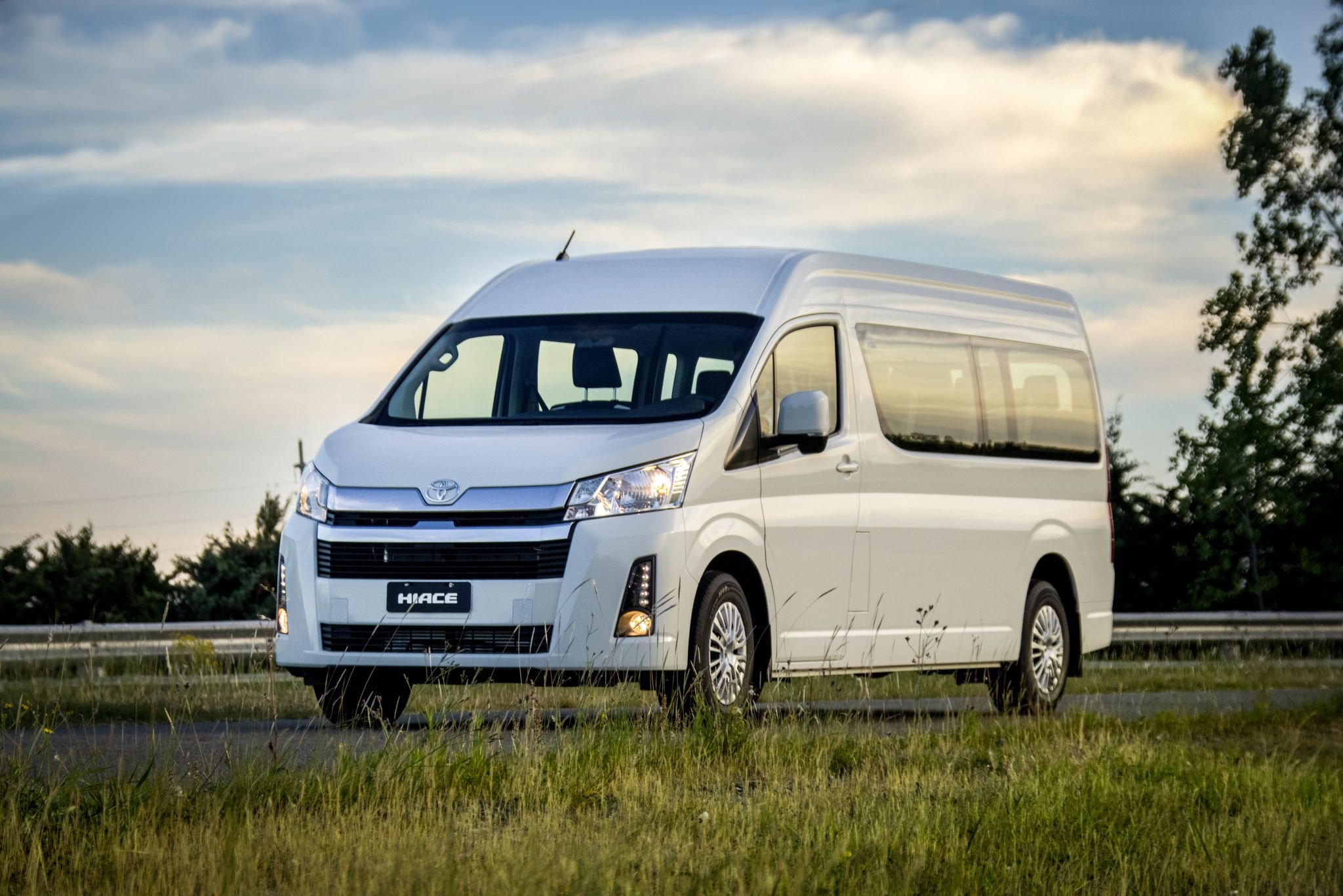 Toyota Hiace: van com motor de Hilux está confirmada para o Brasil