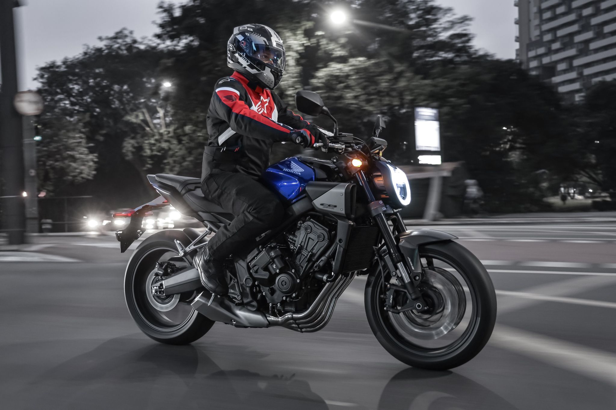 proom CB 650R E clutch 2026 MOV (24)
