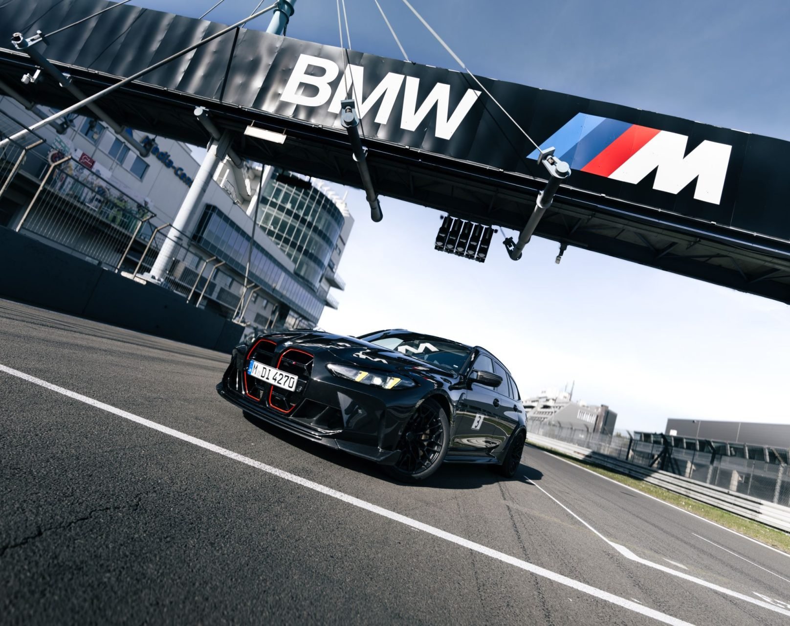 BMW M3 CS Touring é a perua mais rápida no Nürburgring Nordschleife 