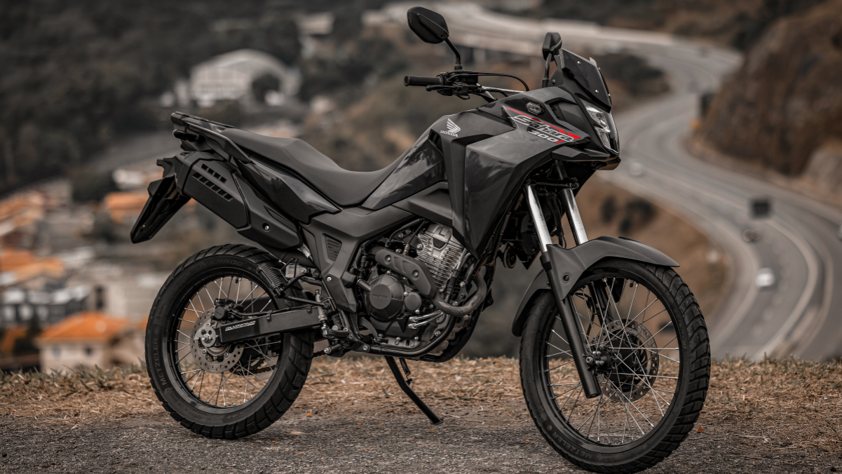 Honda XRE 300 Sahara Standart 2026 (1)