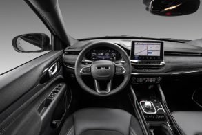 Jeep Commander Blackhawk 2026 interior painel (2)