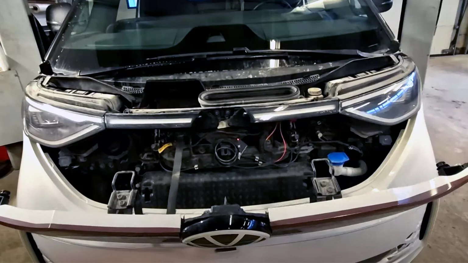 ‘Kombi elétrica’ complica manutenção: tem que desmontar tudo