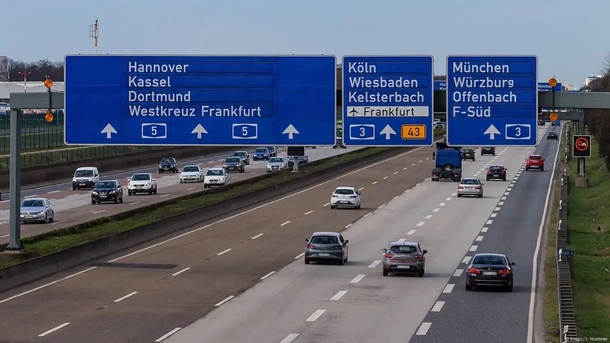 Motorista é multado por dirigir a 321 km/h na Autobahn