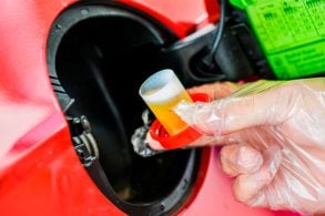 aditivo gasolina tanque shutterstock 2