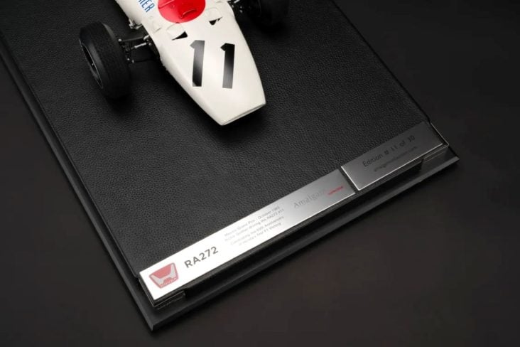 RA272 8