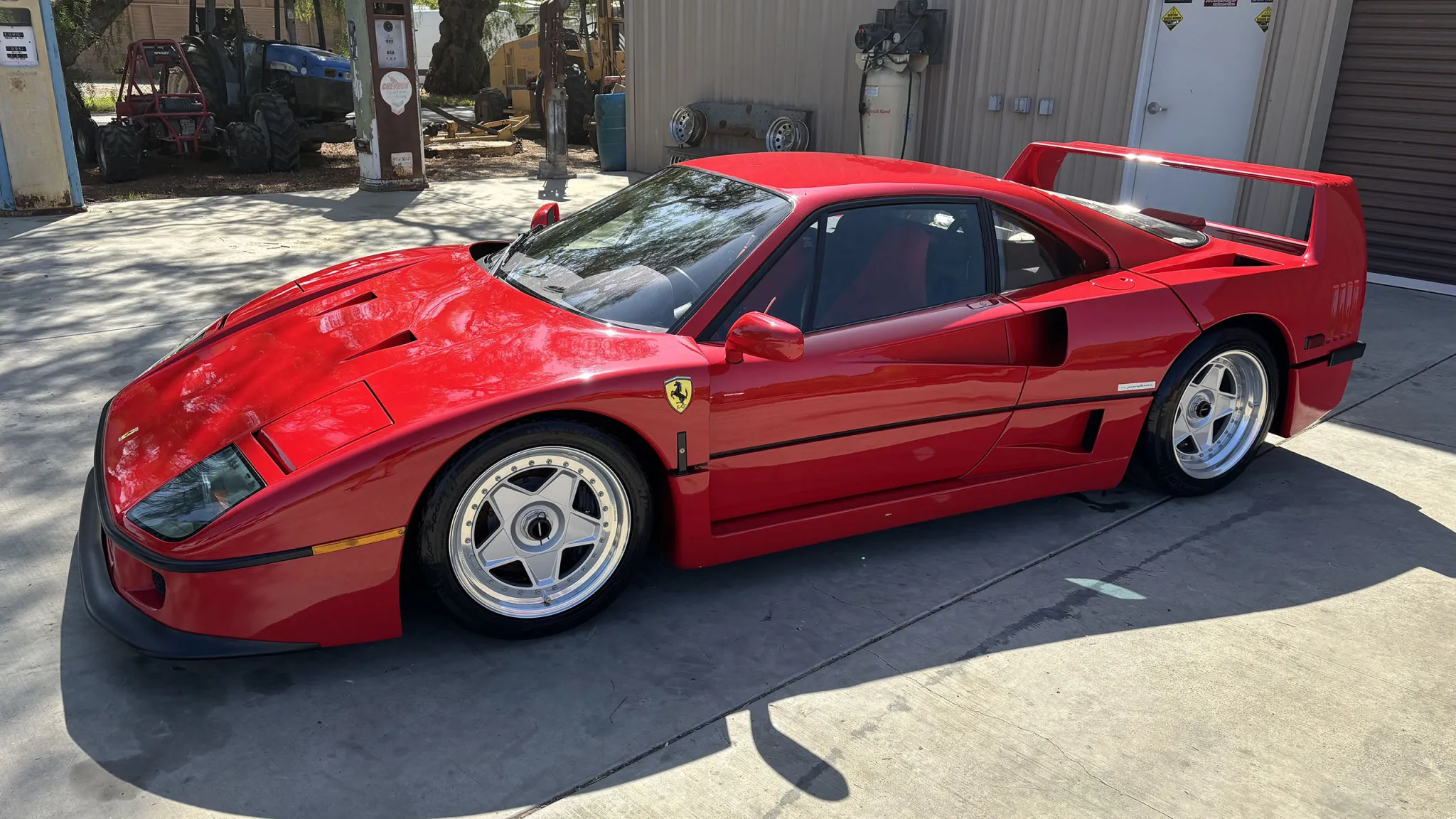 Ferrari F40 vai a leilão nos EUA e pode atingir R$ 27 milhões