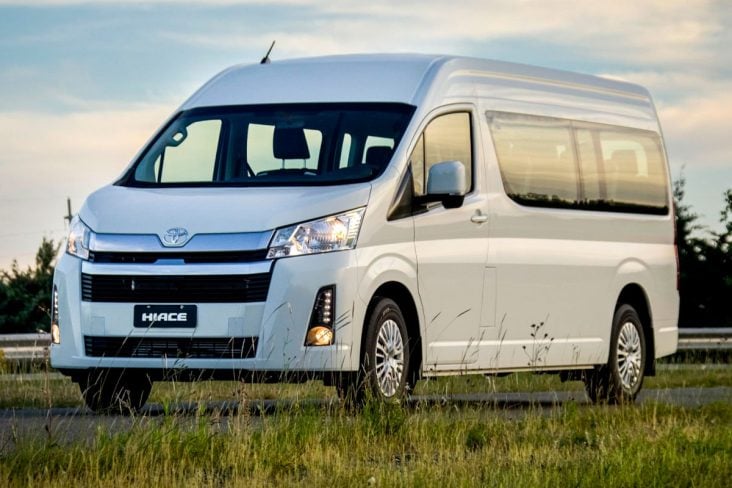 toyota hiace commuter gl argentina branco frente