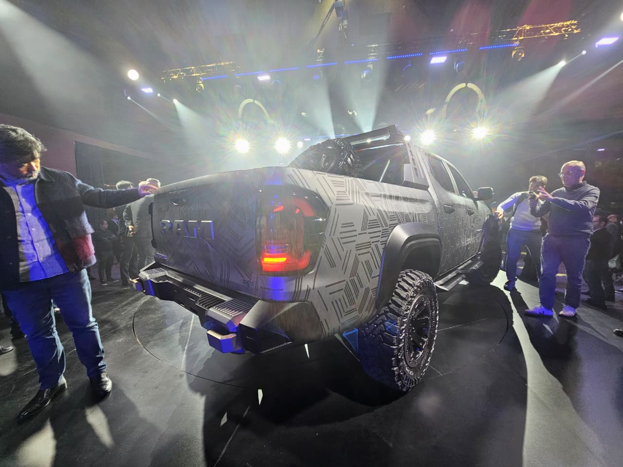 RAM DAKOTA NIGHTFALL CONCEPT FELIPE BOUTROS (6)
