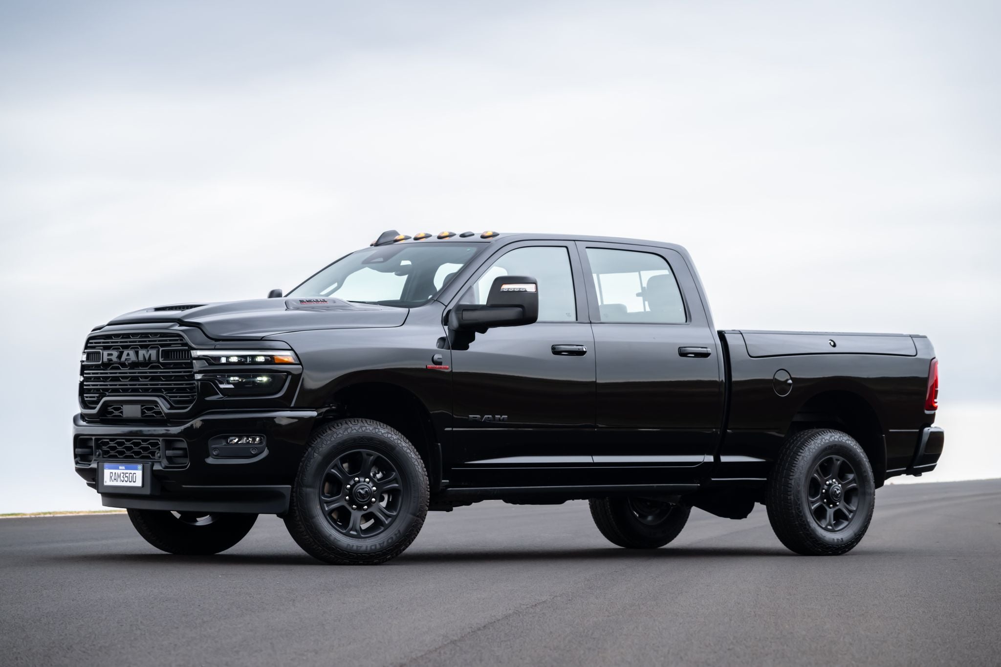 NovaRam3500LaramieNightEdition12