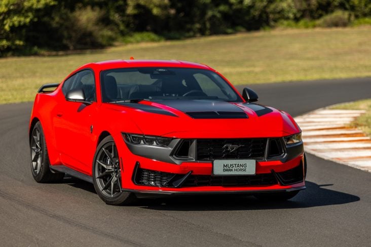 Mustang Dark Horse exterior (1)