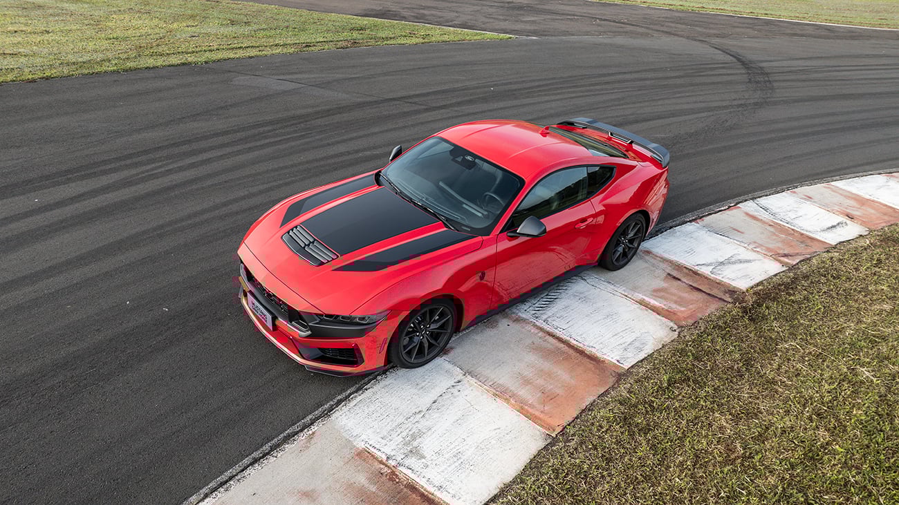 Mustang Dark Horse exterior (21)