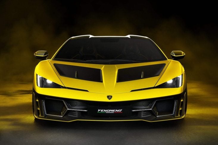 LAMBORGHINI FENOMENO 2026 AMARELO FRENTE