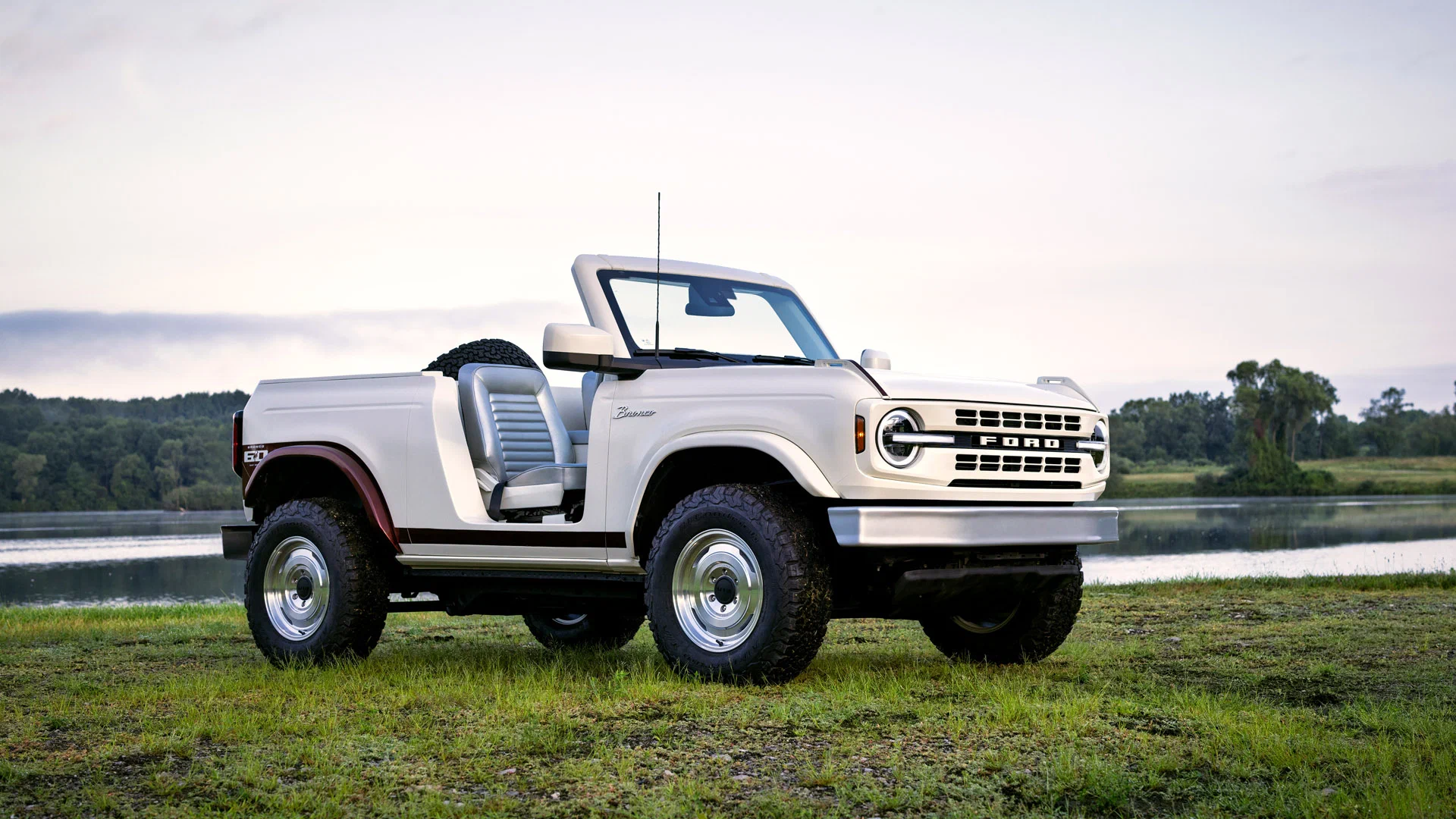 Ford lança edição comemorativa de 60 anos do Bronco