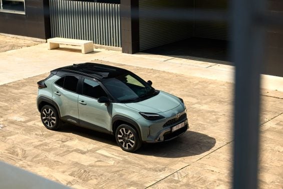 toyota yaris cross hybrid premiere edition europeu