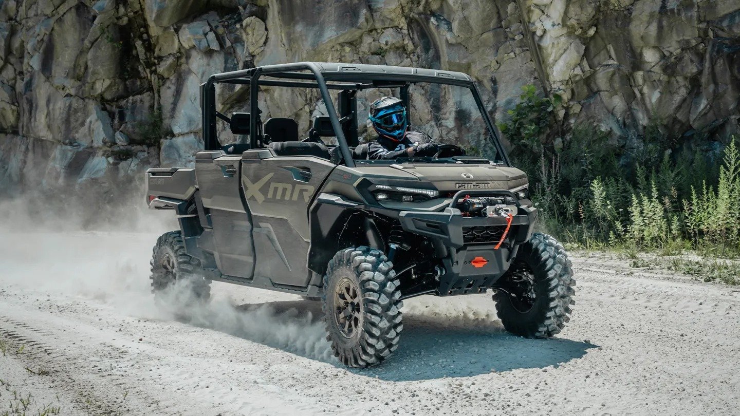 Can Am Defender Hero 1