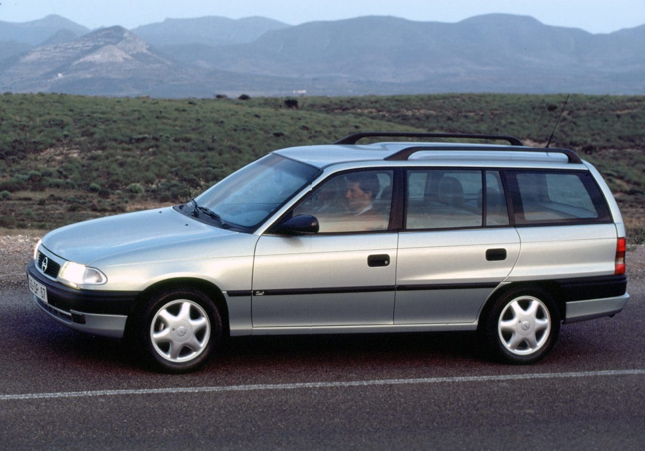 opel astra club caravan 8