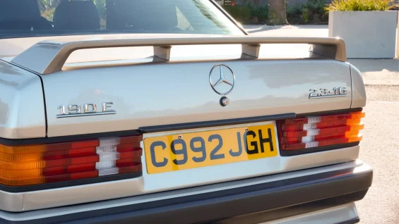 Mercedes 190 E de Ayrton Senna 3