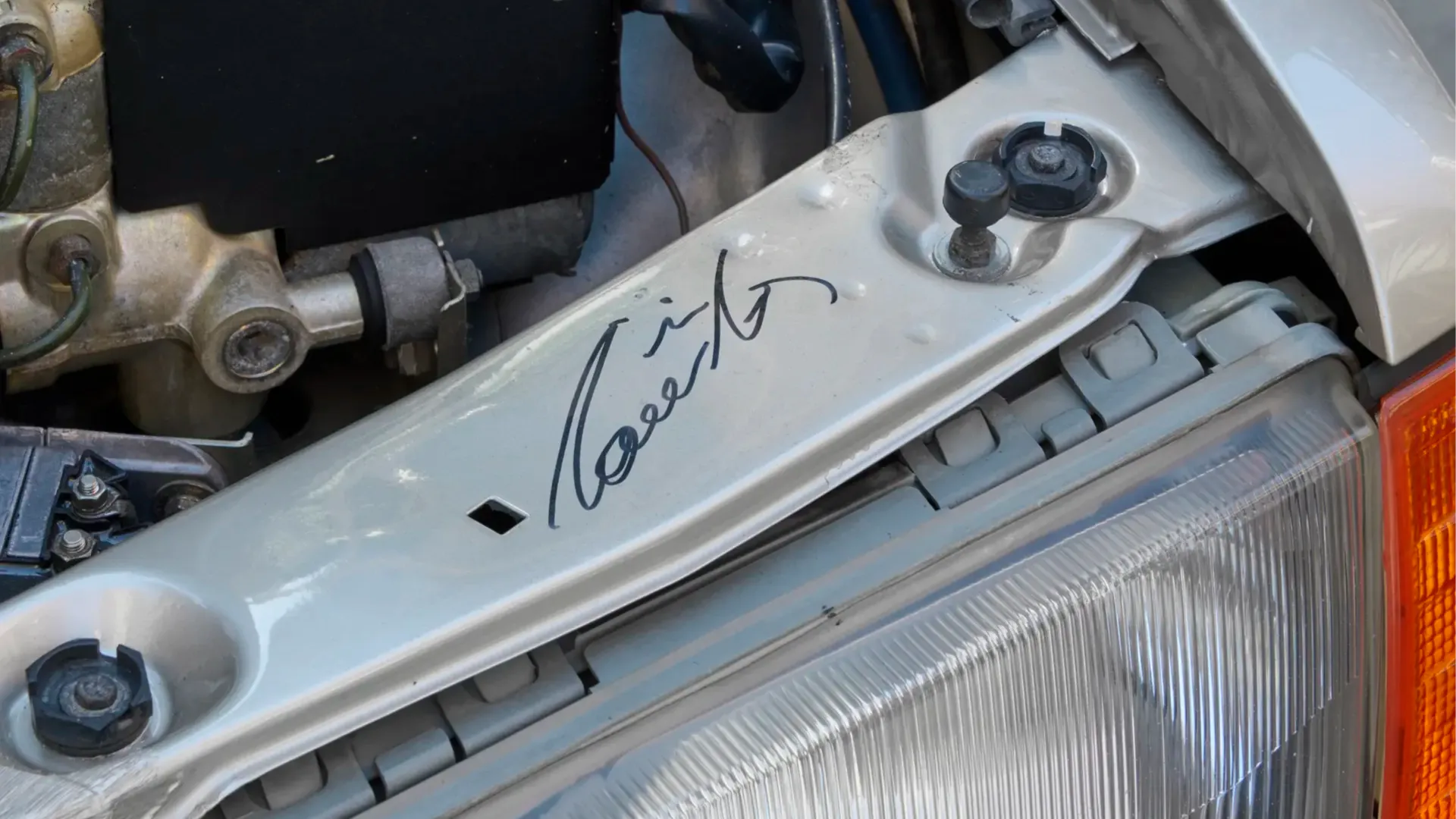 Mercedes 190 E de Ayrton Senna 4