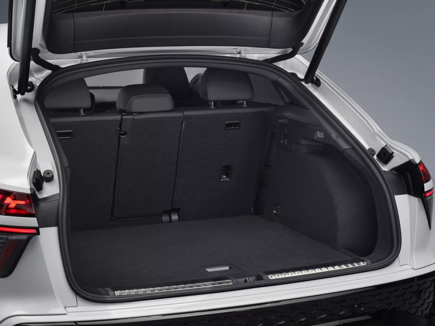 2026 Audi Q3 Sportback e Hybrid 35