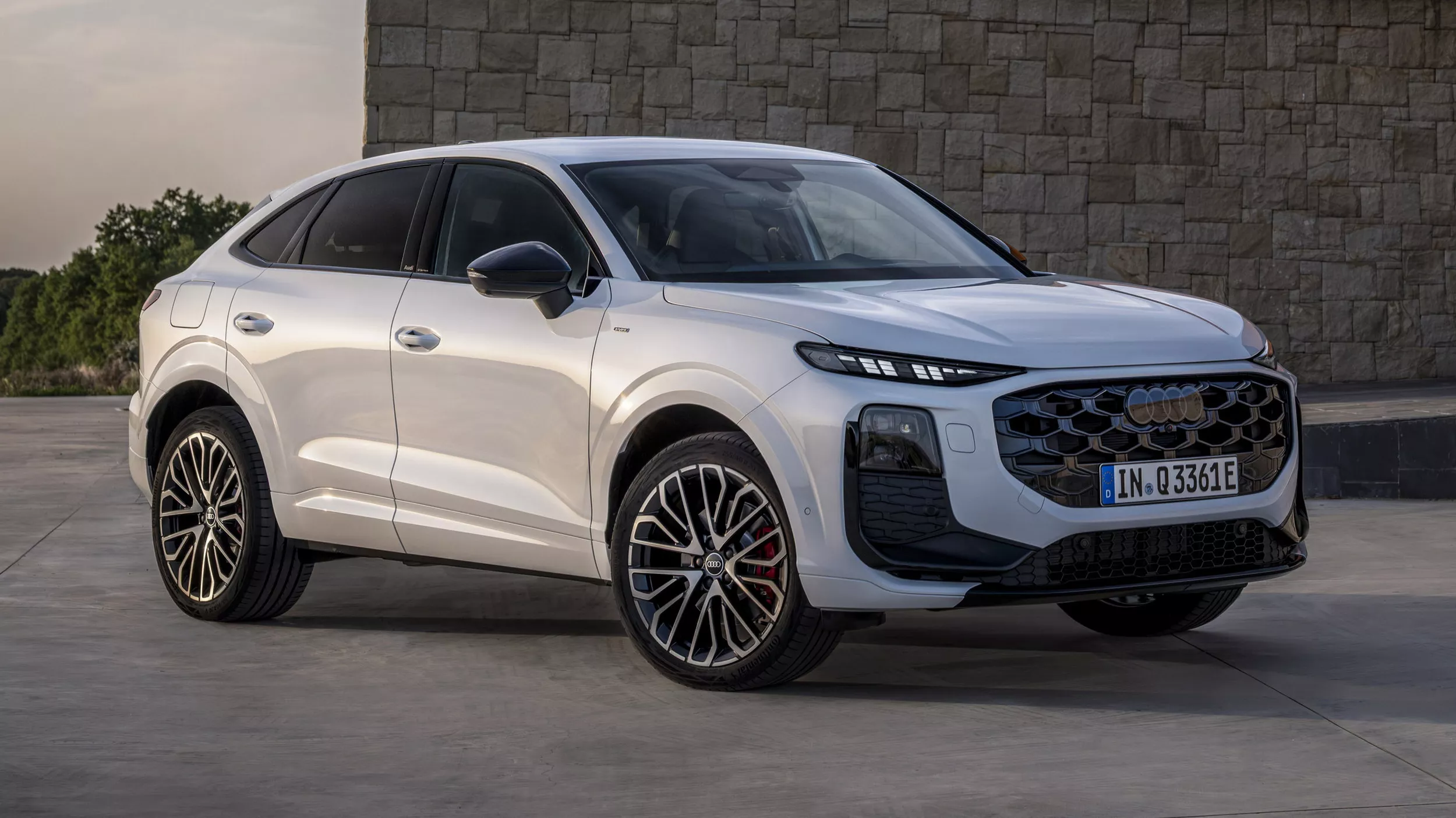 2026 Audi Q3 Sportback e Hybrid 10 copy