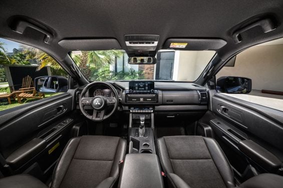Mitsubishi Triton Tarmac 2026 interior painel
