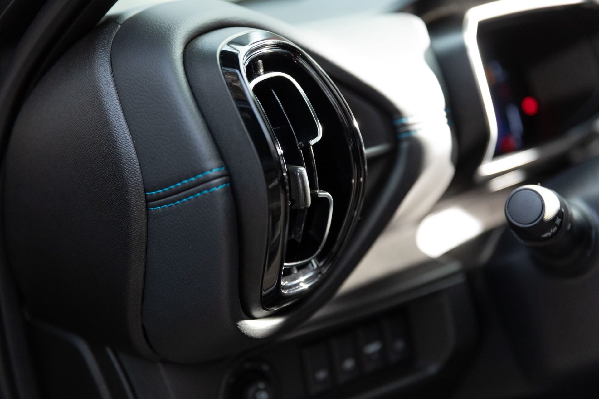 Citroën C3 YOU! Turbo 200 2026 interior saídas de ventilação