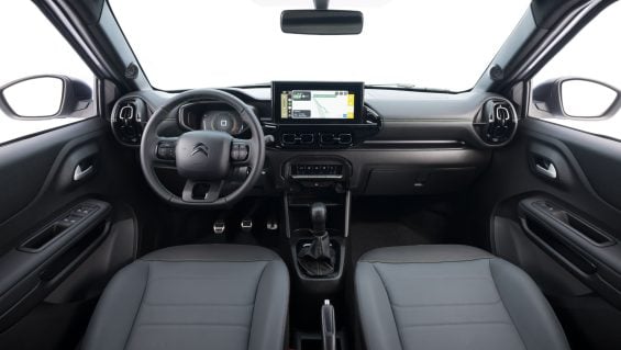 Citroën C3 XTR 2026 interior painel (3)