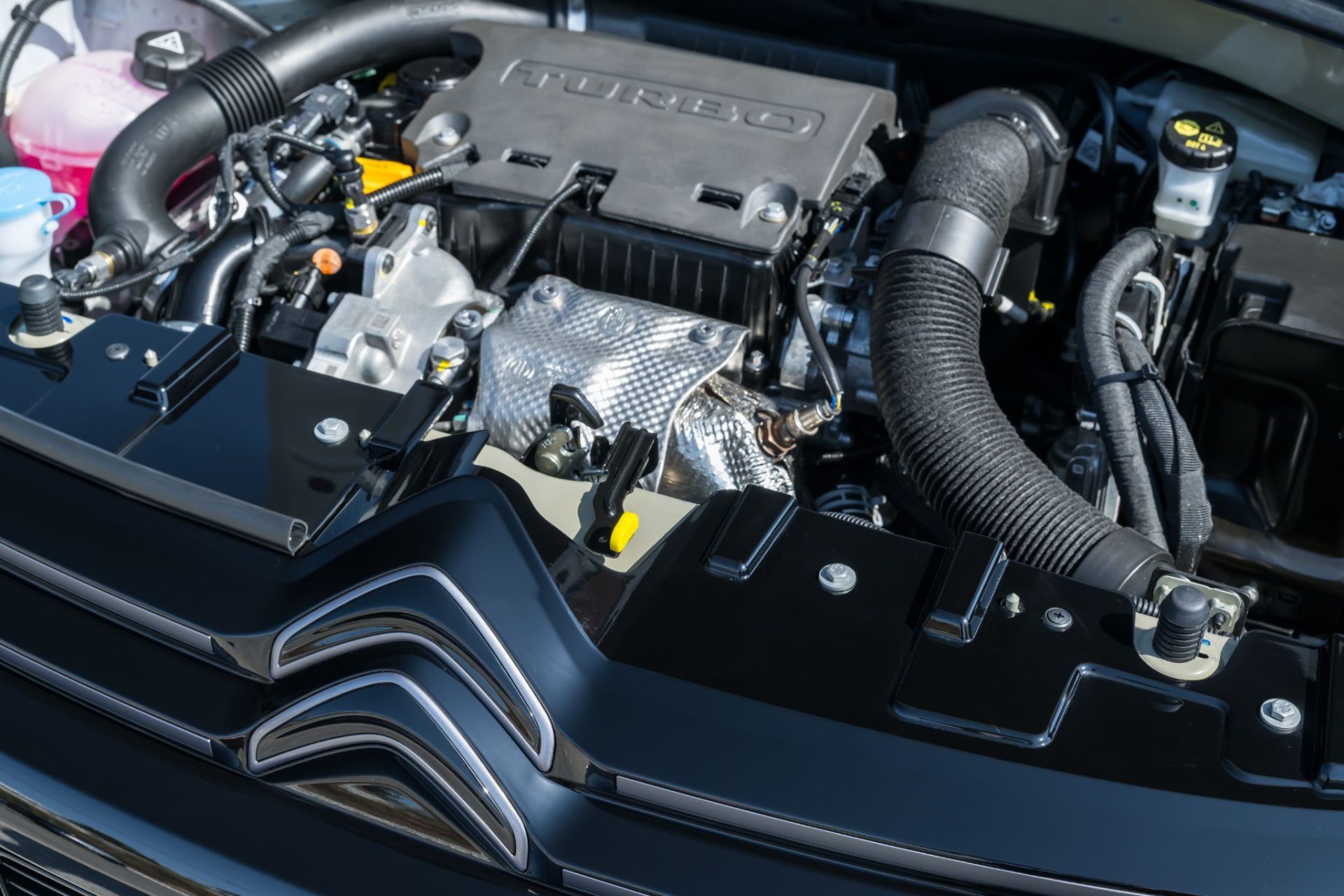 Citroën Aicross XTR 7 Turbo 200 Branco Banquise motor