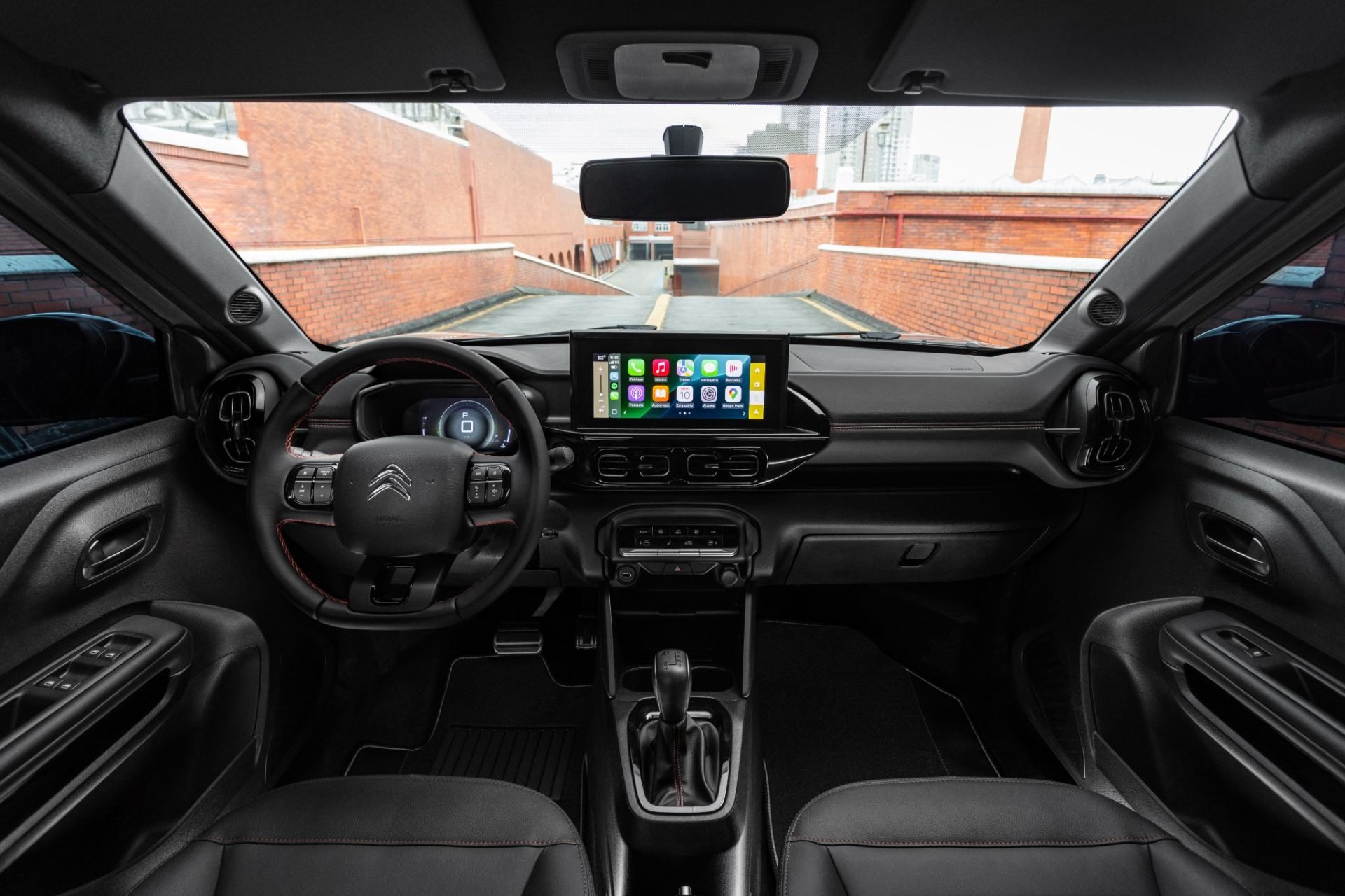 Citroën Basalt Dark Edition Turbo 200 2026 interior painel