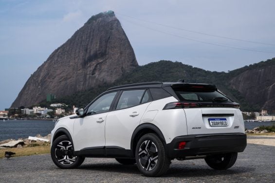 Peugeot 2008 Credito Pedro Bicudo 01