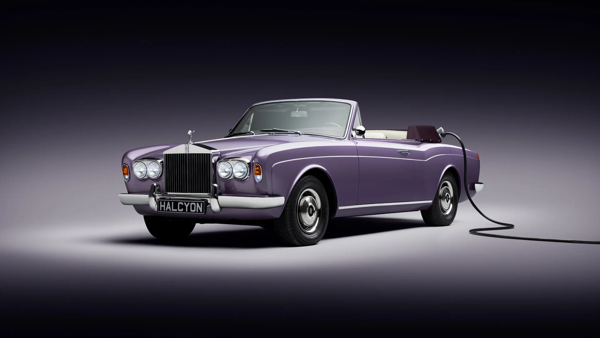 Rolls-Royce Corniche fica mais confiável com motor elétrico
