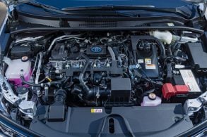 Toyota Corolla GLI Hybrid 2025 motor