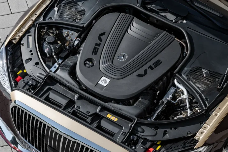 Motor V12 da Mercedes Benz