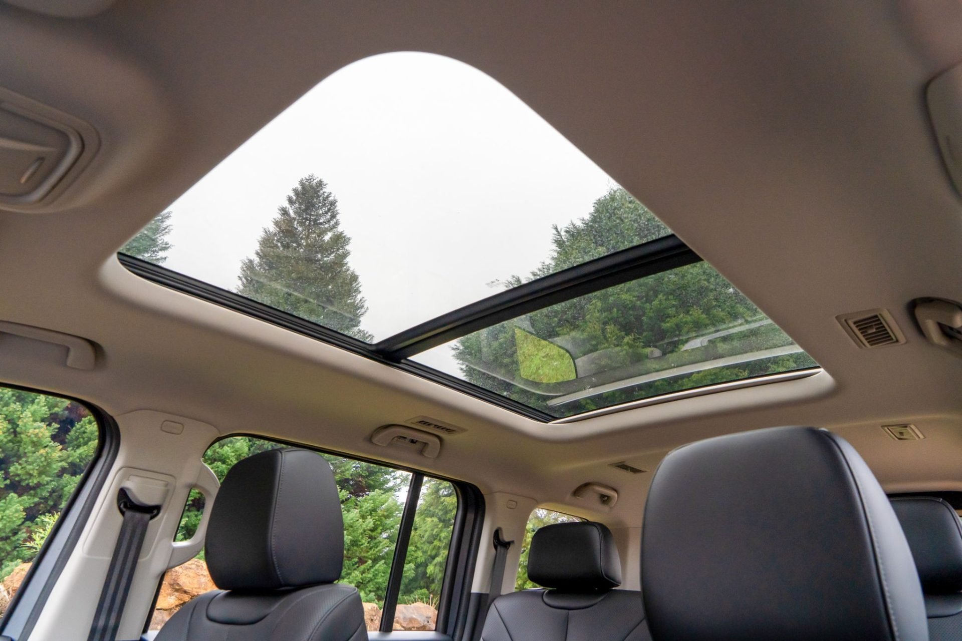 GWM Haval H9 2026 interior teto solar