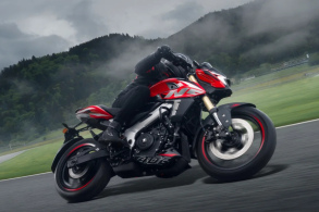 Bajaj Pulsar NS 400 (1)
