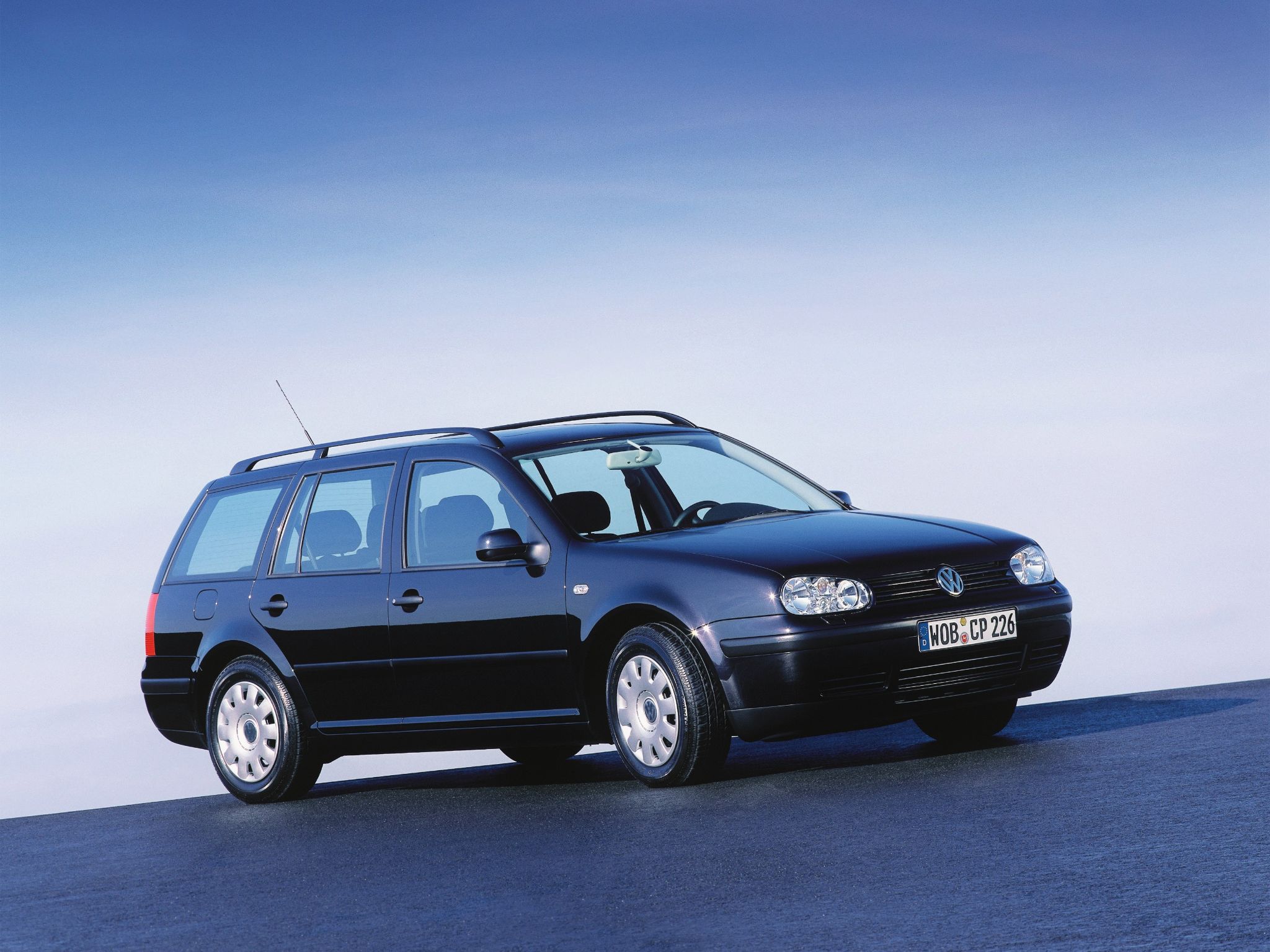volkswagen golf variant IV preto frente