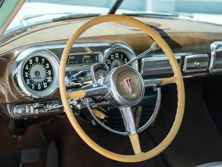 Hudson Wasp Twin H-Power Two-Door Brougham 1952 volante