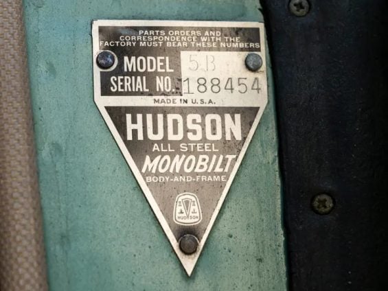 Hudson Wasp Twin H-Power Two-Door Brougham 1952 detalhe