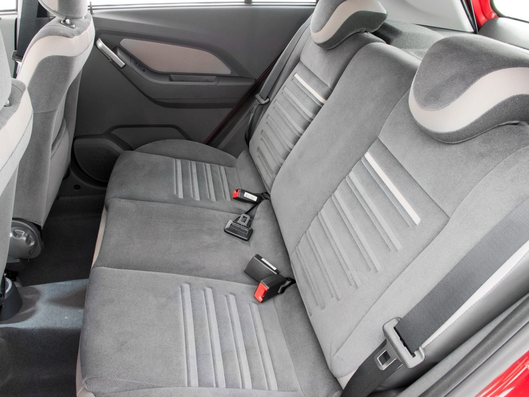 chevrolet agile interior banco traseiro