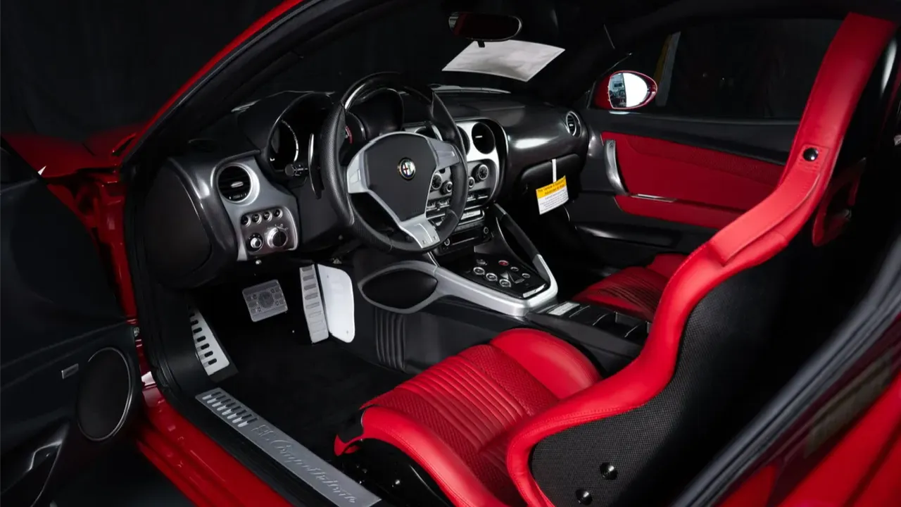 cupe-e-spider-8c-competizione-6.webp