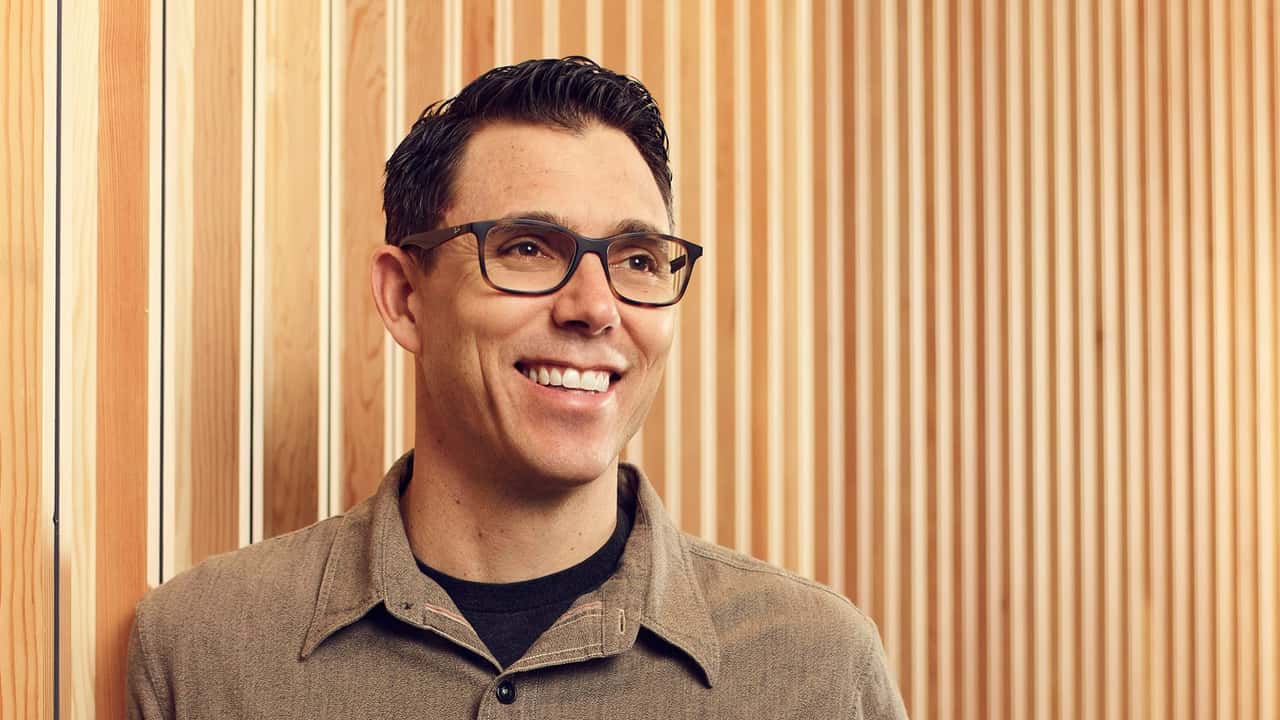 CEO da Rivian elogia tecnologia de carros chineses