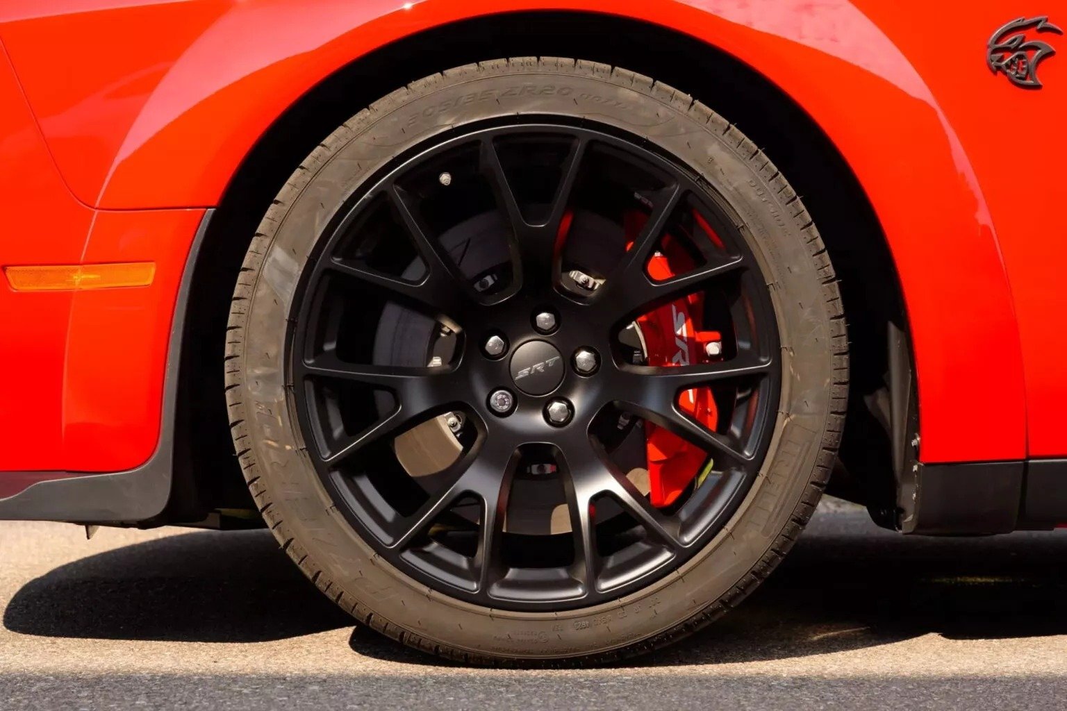 Dodge Challenger SRT Hellcat Widebody Jailbreak 2023 (12)