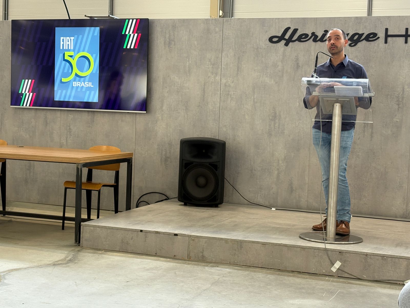 frederico battaglia vice presidente da fiat no brasil em coletiva de imprensa