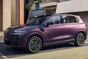 Leapmotor B10 roxo