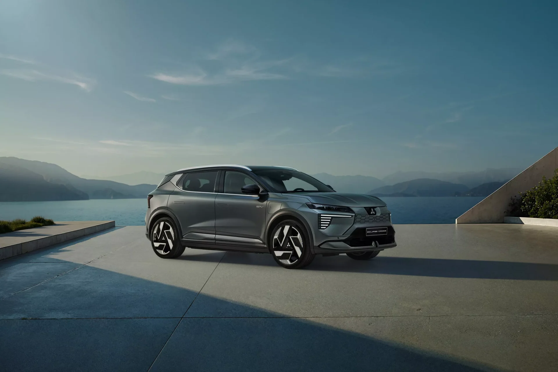 Mitsubishi Eclipse Cross EV 3
