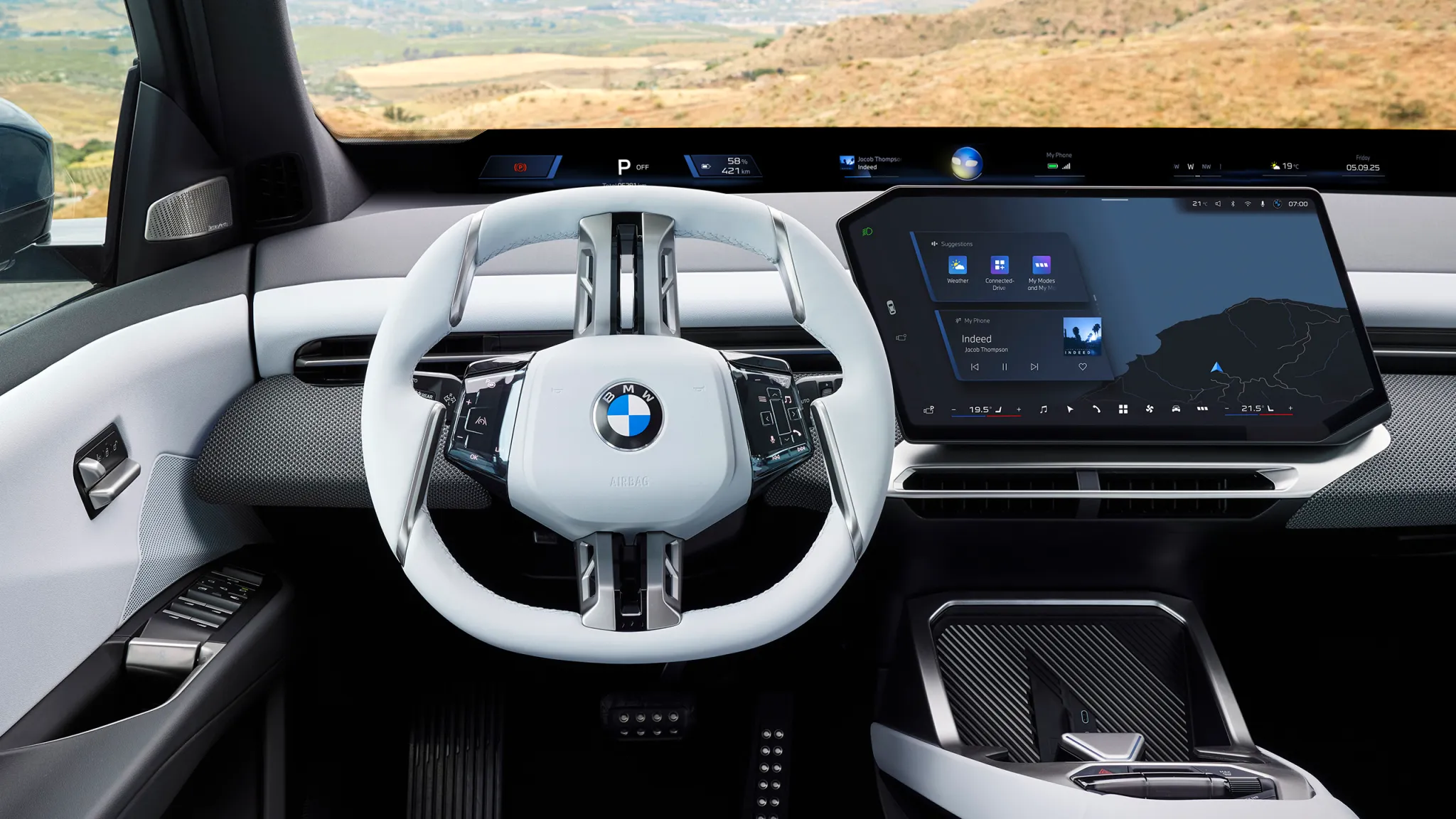 A ergonomia venceu: botões físicos estão voltando aos carros