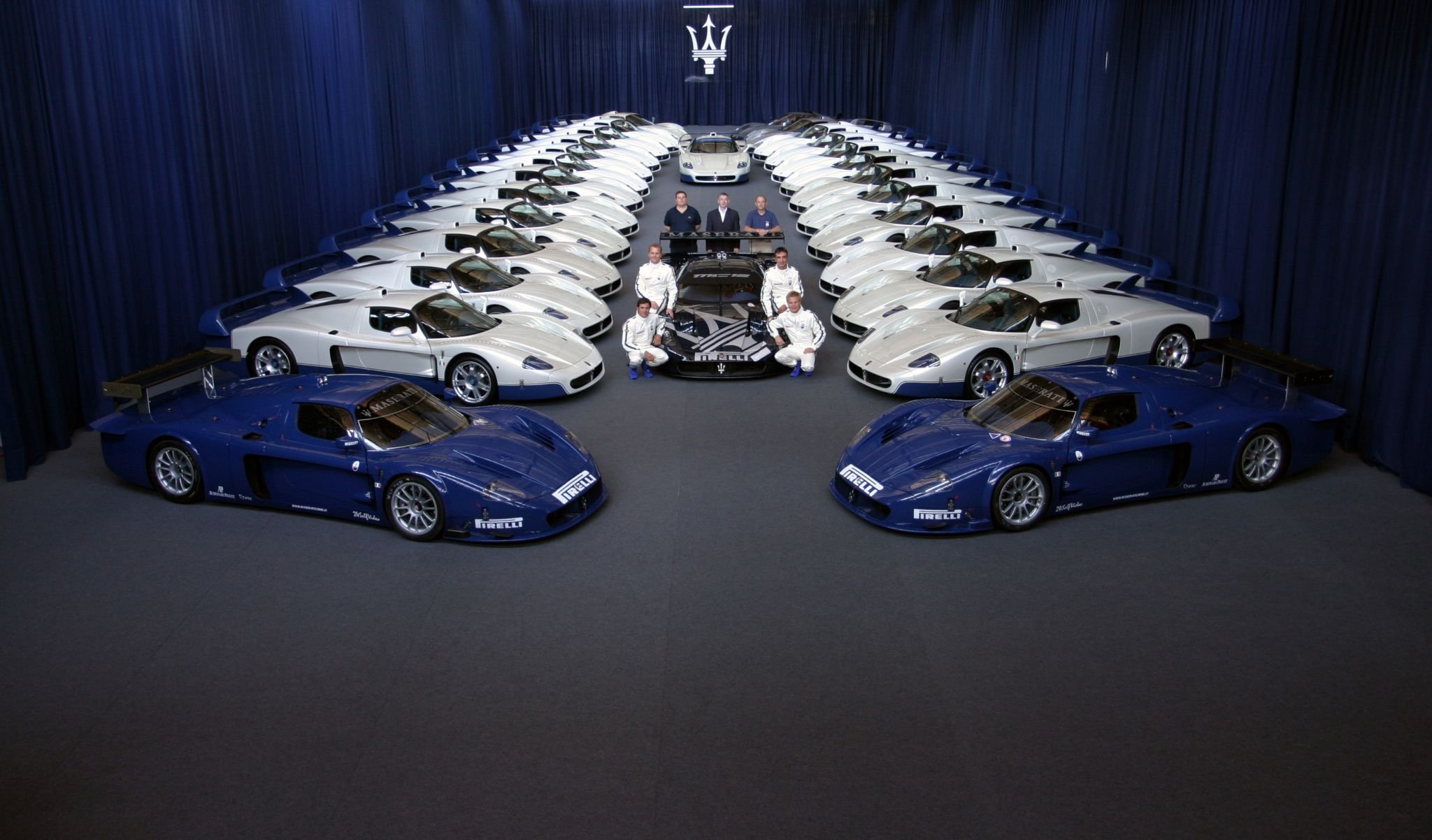 maserati mc12 de corrida e de rua