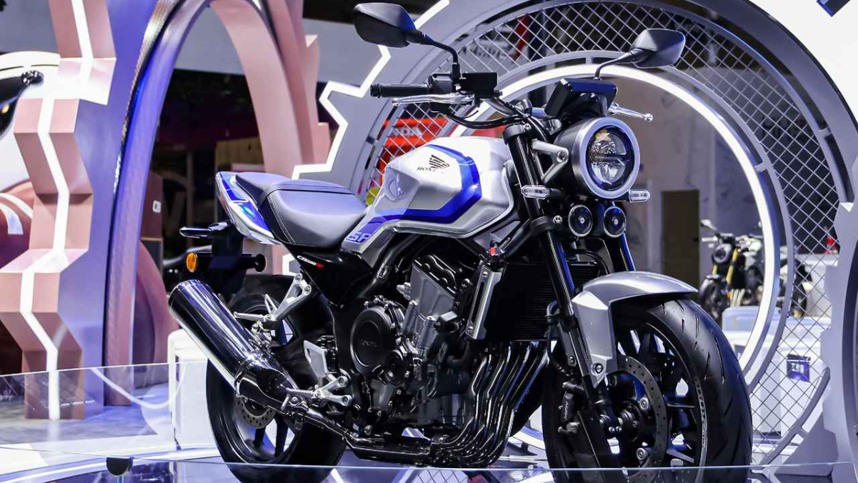 Honda CB 500 Super Four (1)