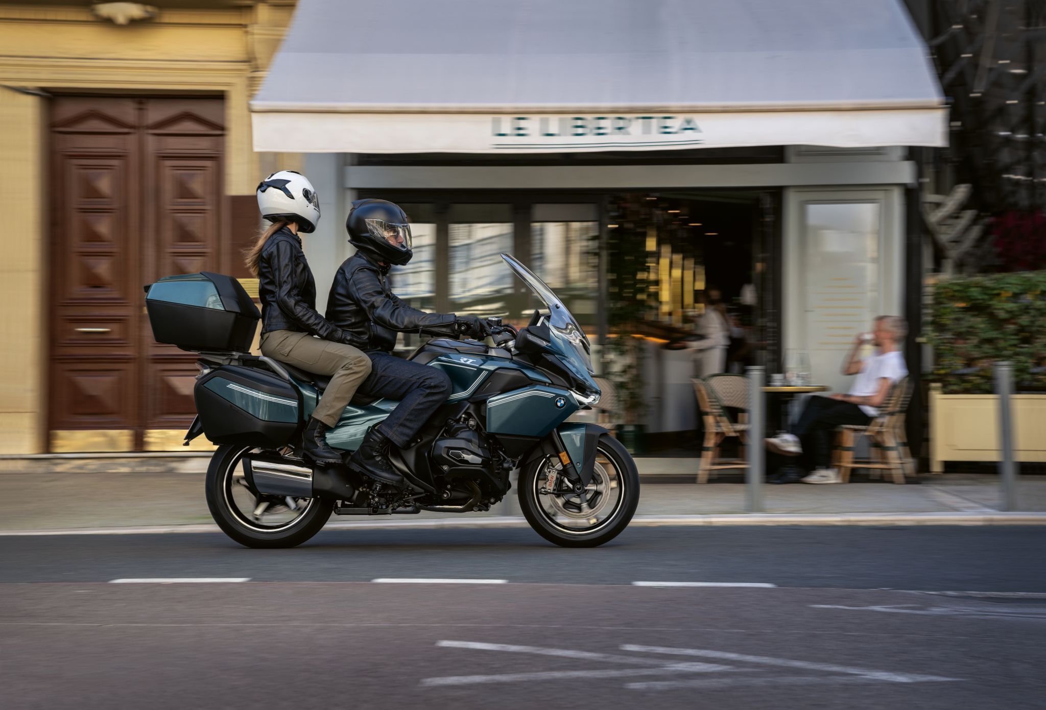 BMW confirma produção nacional da R 1300 RT em Manaus